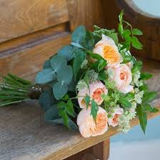 Rose Hand Bouquet 8 stalks