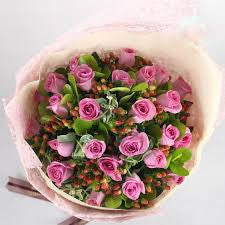 Rose Hand Bouquet 15 stalks